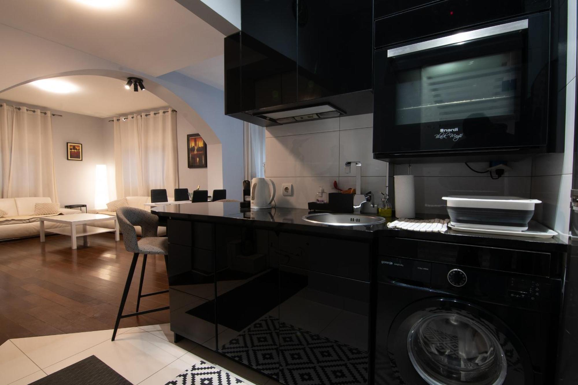 Astra Apartment *